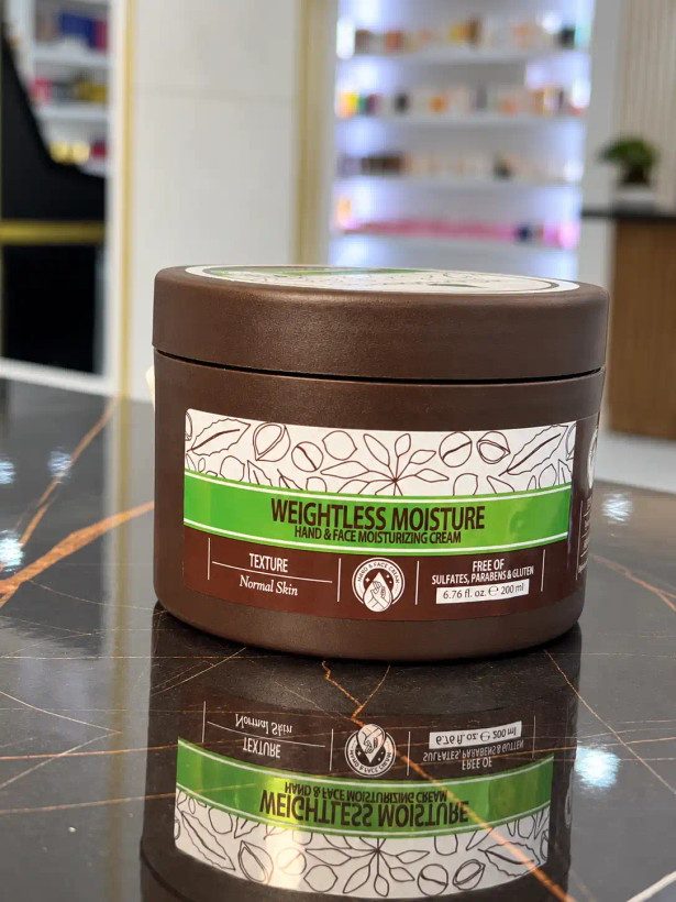 کرم مرطوبکننده دست و صورت Weightless Moisture