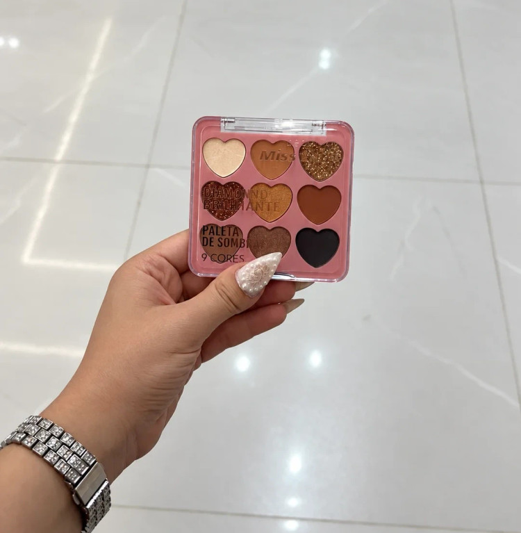 پالت سایه چشم ۹ رنگ قلبی میس مدل Diamond Brilhante